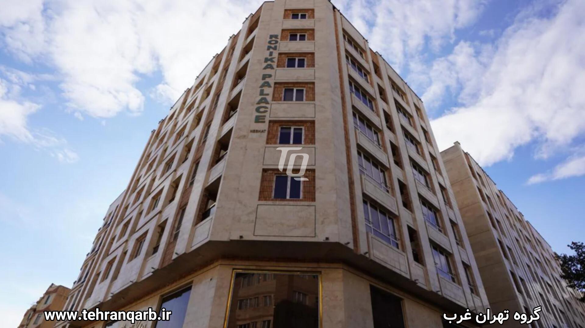 نمای شمال شرقی از دور