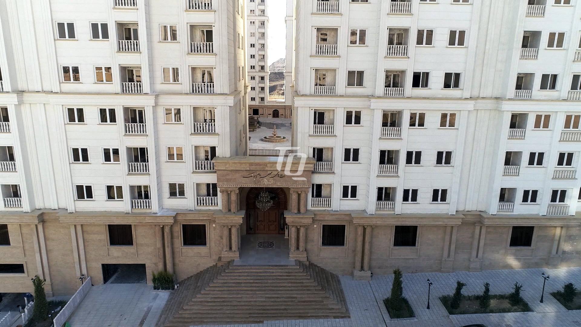 نمای ورودی برج بام پونک از بالا