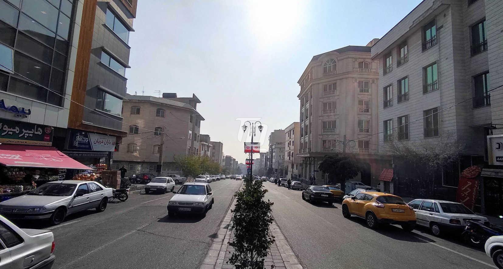 خیابان فکوری در محله چهاردیواری پونک