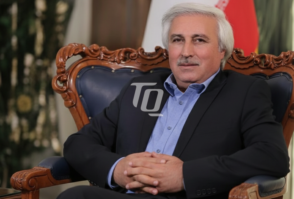 حاج رحیم قربانی سازنده رونیکا پالاس آبشار