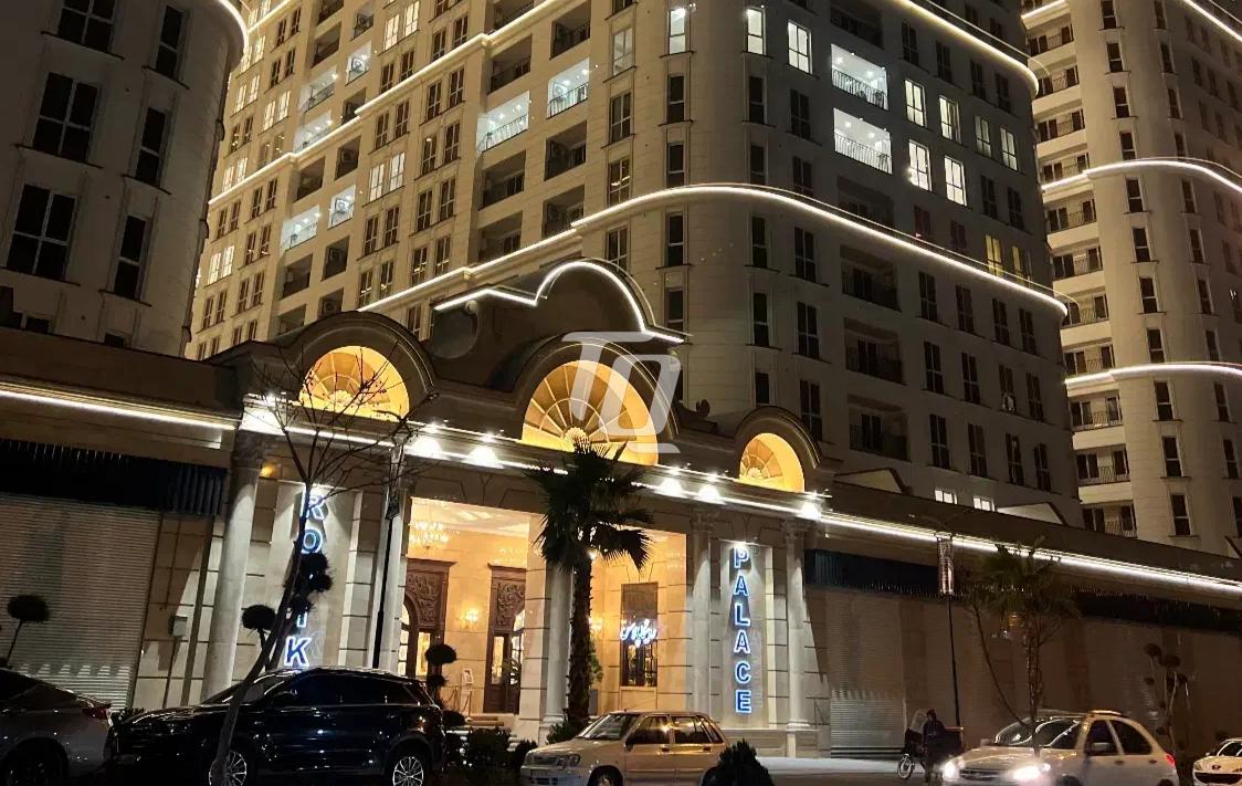 نمای ورودی رونیکا پالاس کوهک 