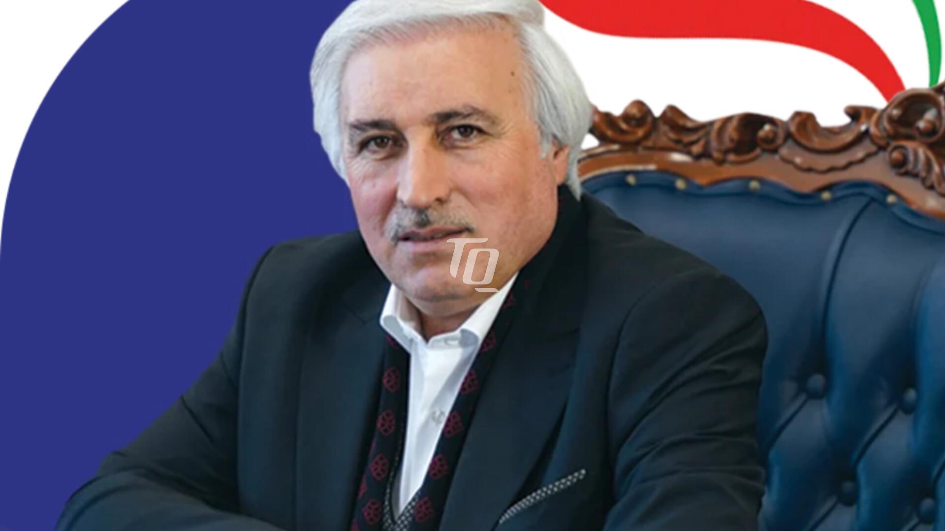 حاج رحیم قربانی سازنده رونیکا پالاس نیایش